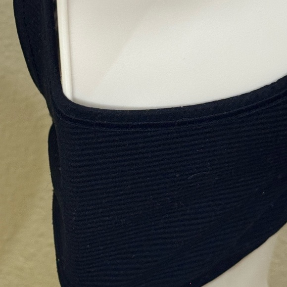 NUX Black Ribbed Sports Bra - Picture 7 of 10